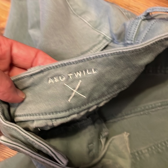 American Eagle Shorts 14 Seafoam Green Super Stretch AEO Twill Midi - Picture 7 of 10